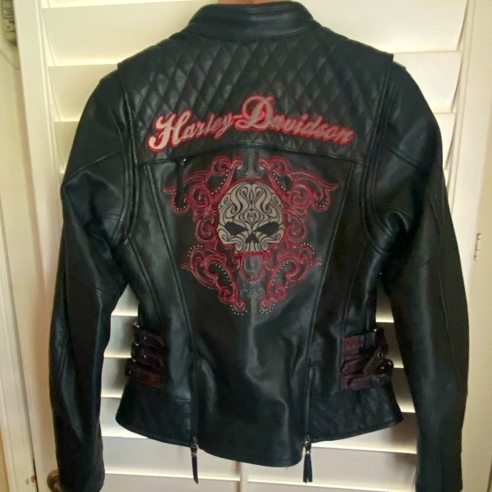 Authentic Women’s Harley Davidson Reflective Willie G Skull Leather Jack NWOT XS